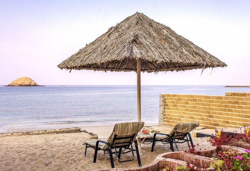 Royal Beach Hotel & Resort