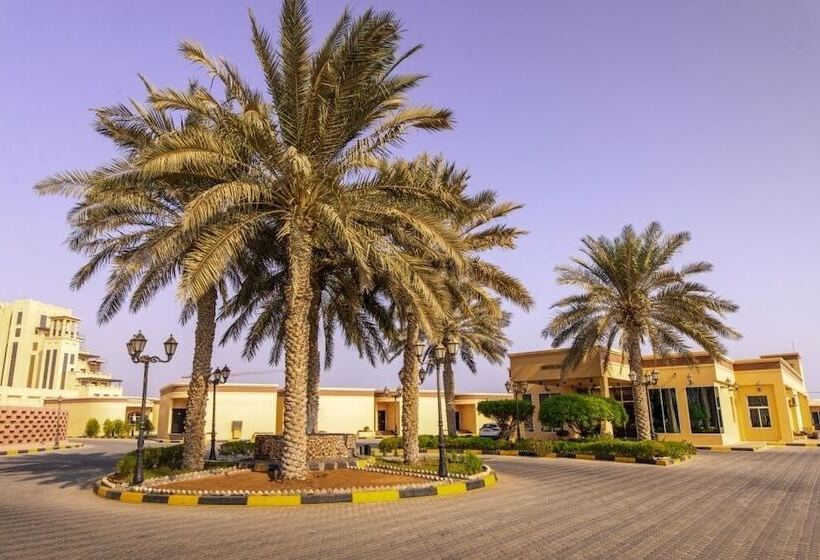 Royal Beach Hotel & Resort