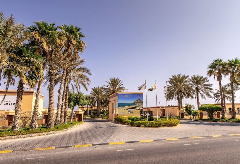 Royal Beach Hotel & Resort