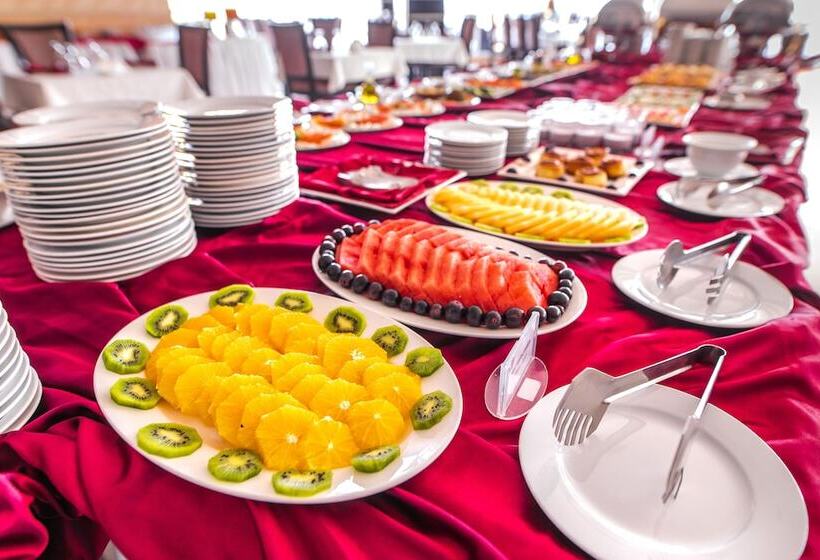 Royal Beach Hotel & Resort