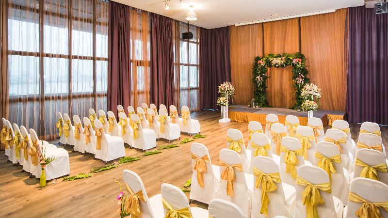 هتل Sandalay Resort