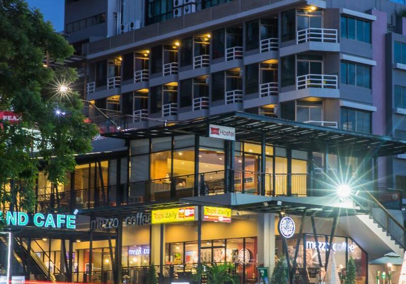 هتل Sandalay Resort