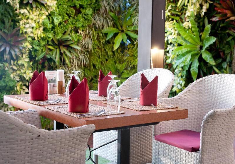 هتل Sandalay Resort