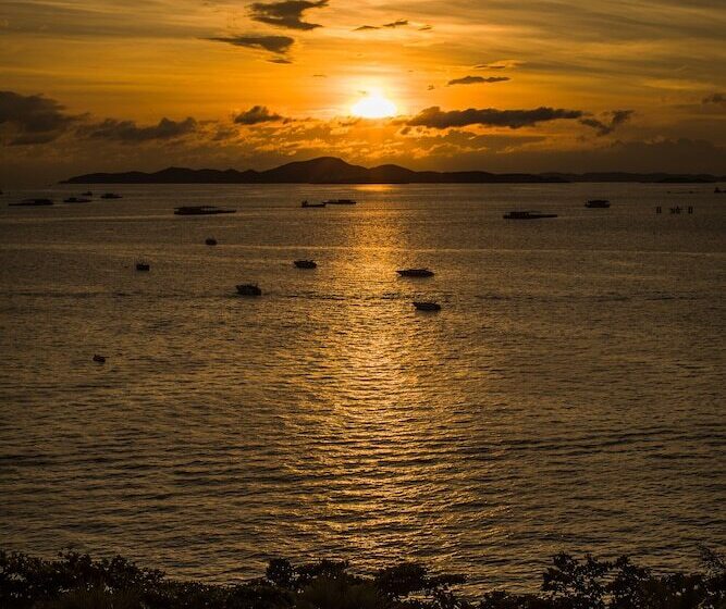 هتل Sandalay Resort