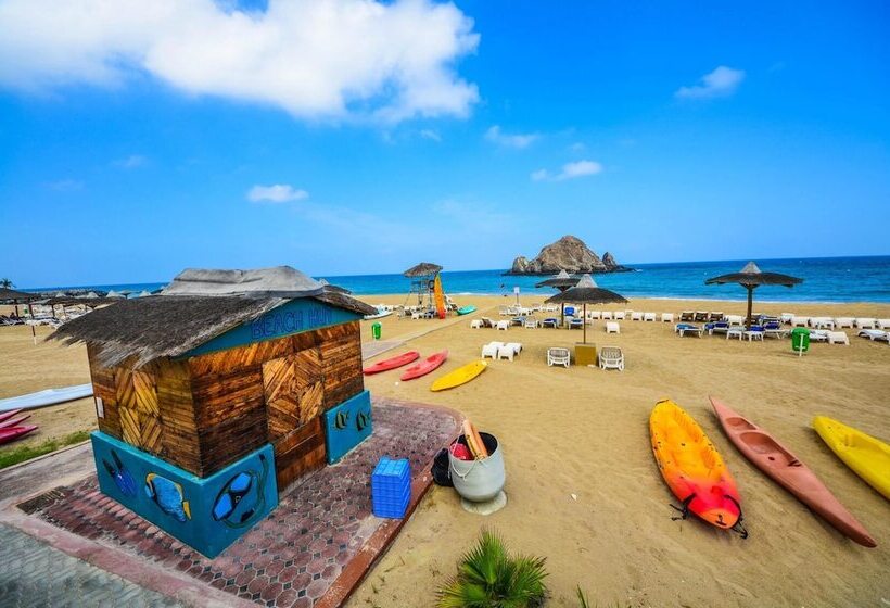 Sandy Beach Hotel & Resort