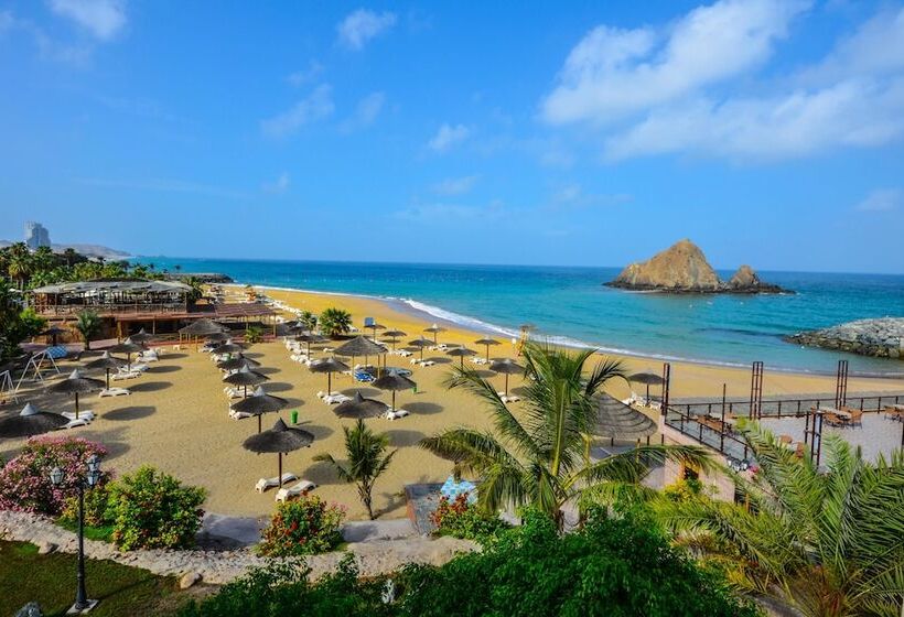 Sandy Beach Hotel & Resort