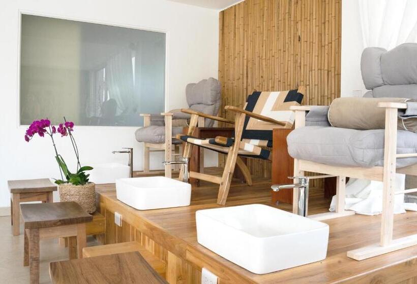 فندق Santa Teresa By The Beach