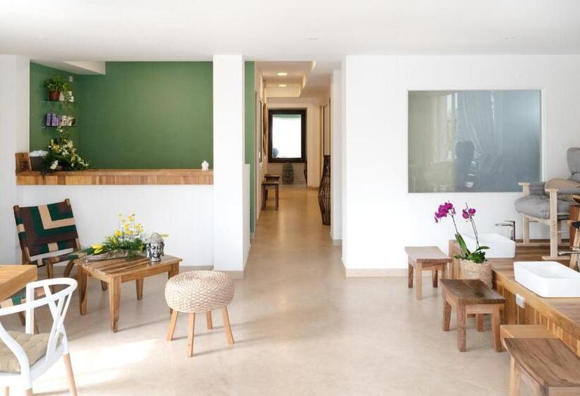 فندق Santa Teresa By The Beach