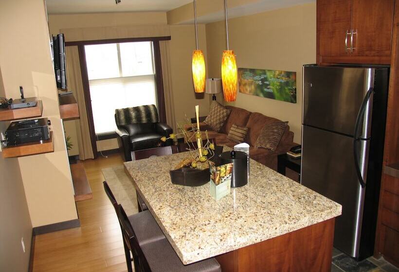 Отель Silver Creek Lodge