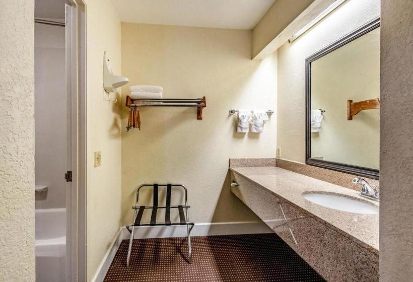 فندق Studio 6 Anaheim, Ca