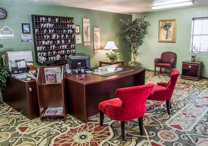 فندق Suburban Studios Tallahassee Near University