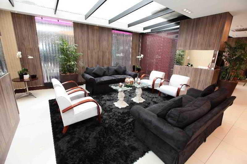 Summit Hotel Monaco