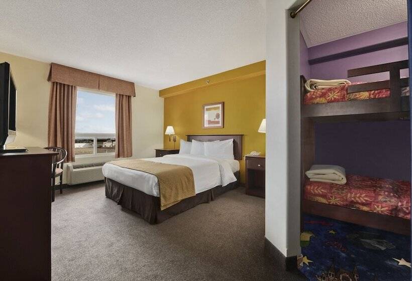 فندق Super 8 By Wyndham Barrie South