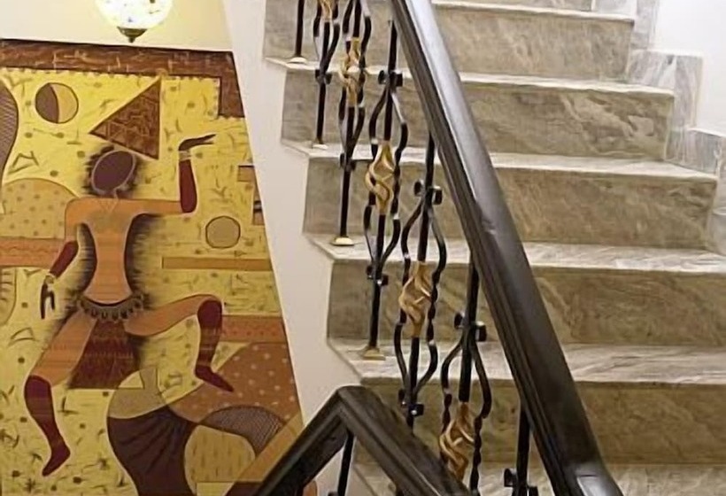 בית מלון כפרי Taj Homestay