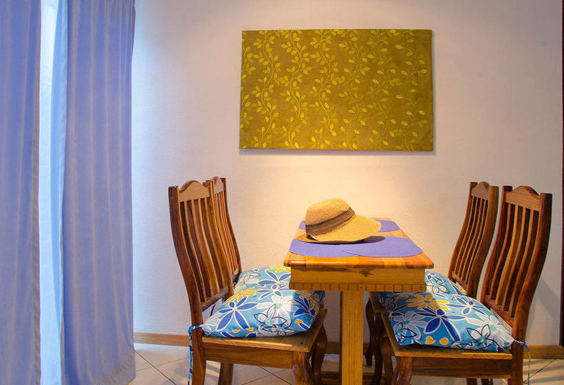 ホテル Tamarindo Blue Apartments