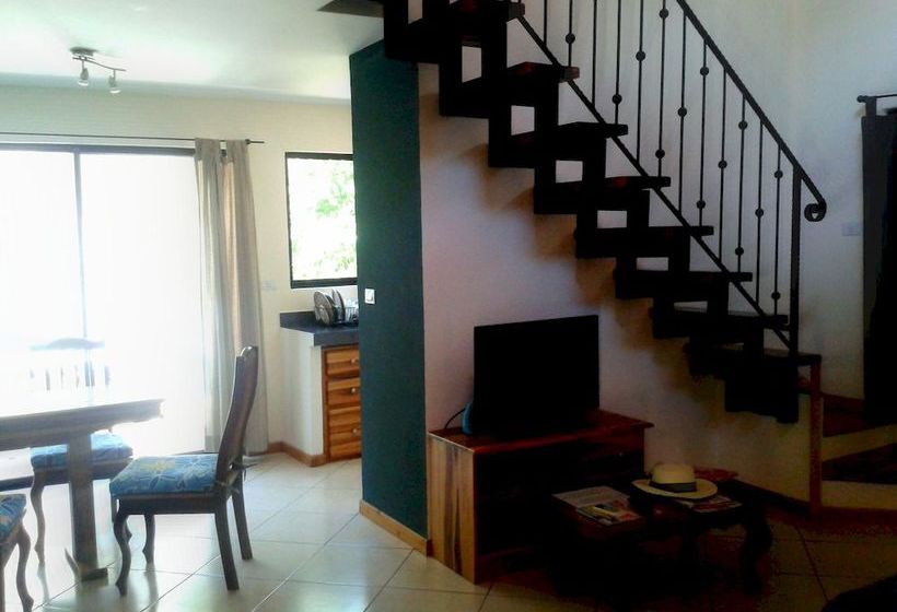 ホテル Tamarindo Blue Apartments