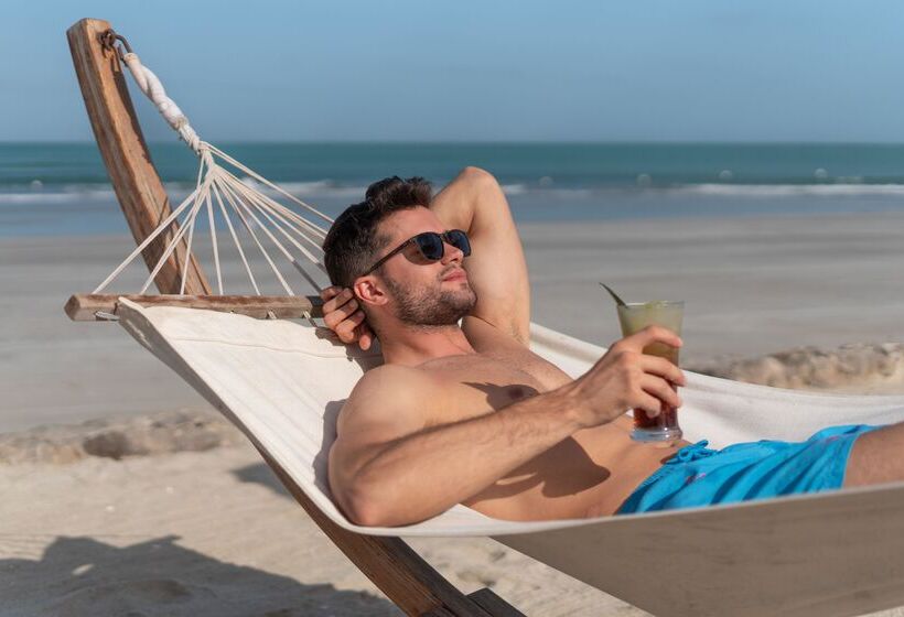 هتل The Cove Rotana Resort Ras Al Khaimah