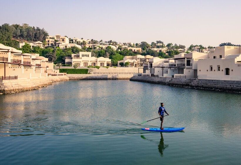 هتل The Cove Rotana Resort Ras Al Khaimah