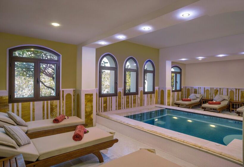 هتل The Cove Rotana Resort Ras Al Khaimah