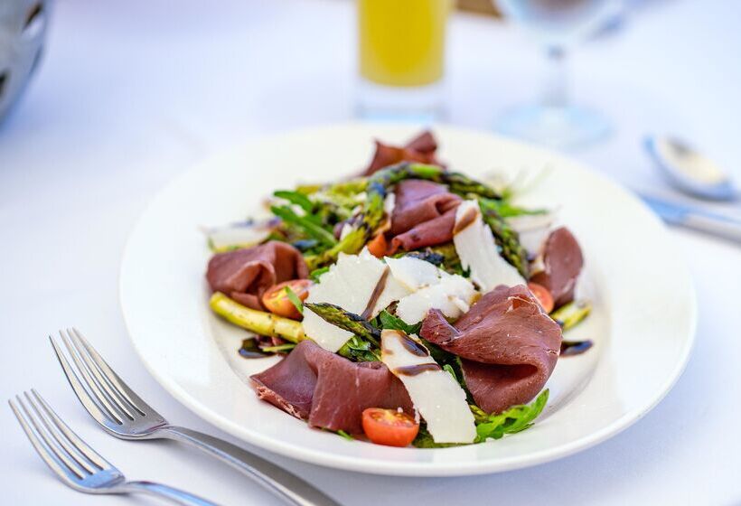 هتل The Cove Rotana Resort Ras Al Khaimah