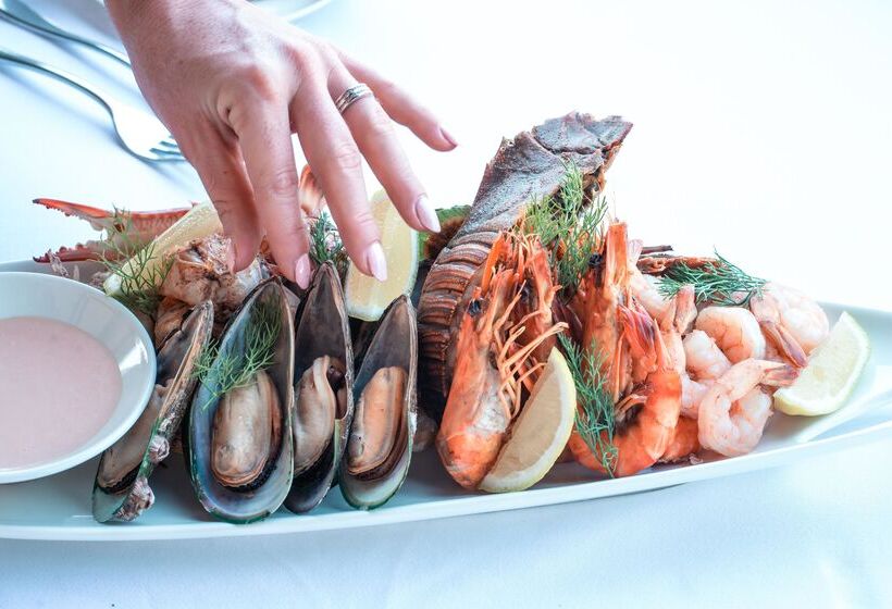 هتل The Cove Rotana Resort Ras Al Khaimah