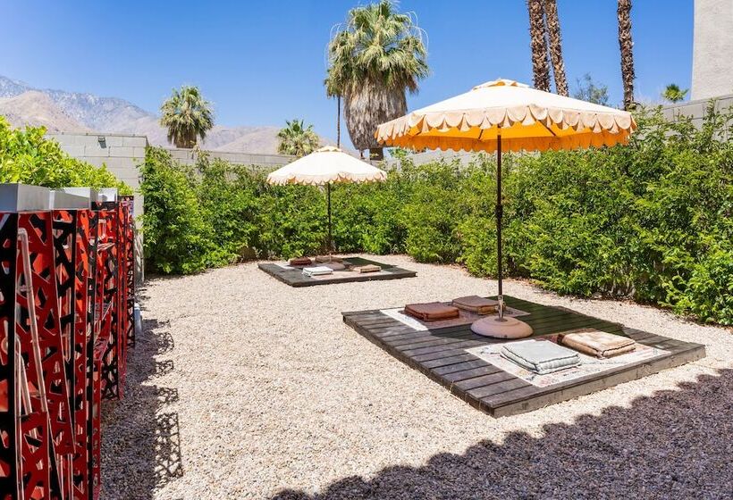 Отель The Infusion Beach Club