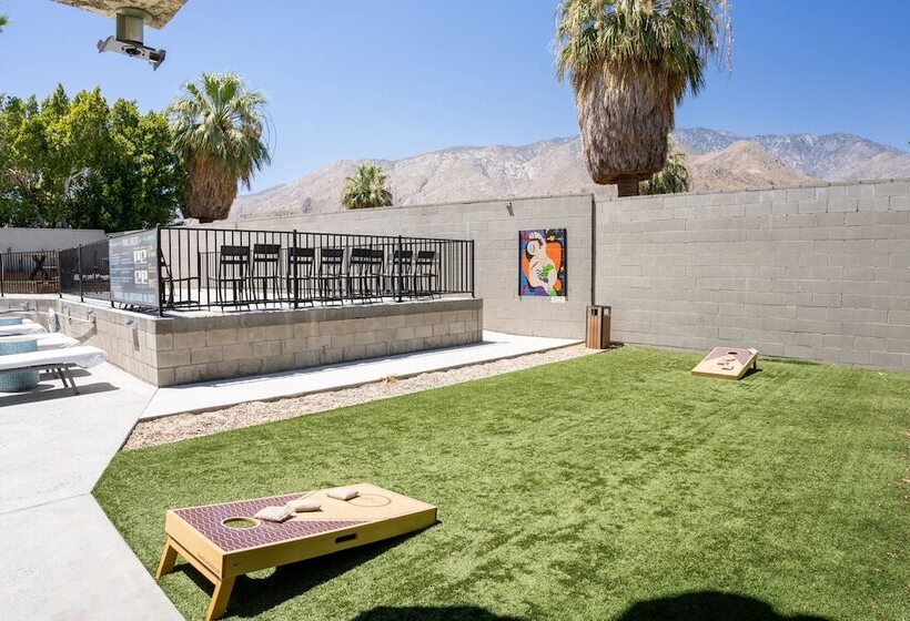 Отель The Infusion Beach Club