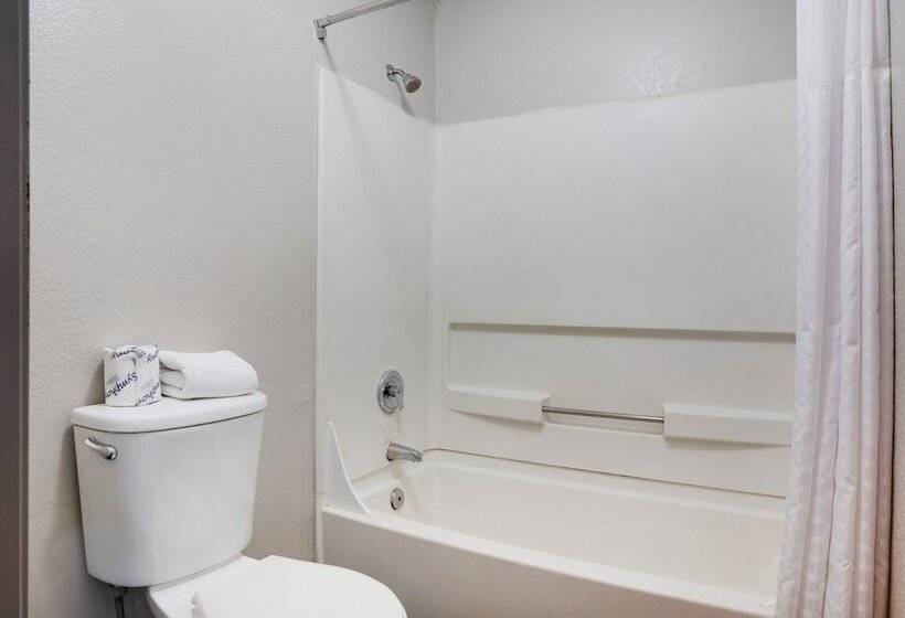 Отель The Infusion Beach Club