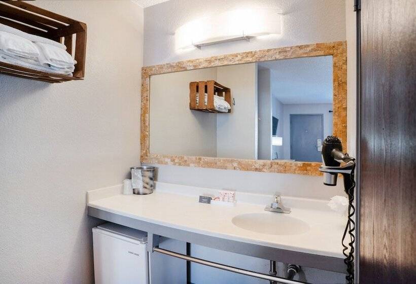 Отель The Infusion Beach Club