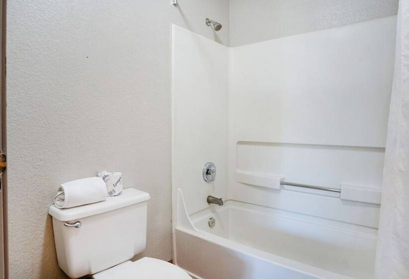 Отель The Infusion Beach Club