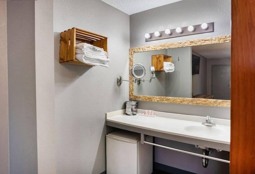 Отель The Infusion Beach Club