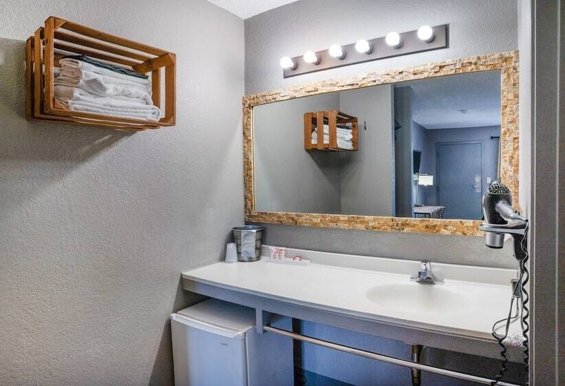 Отель The Infusion Beach Club