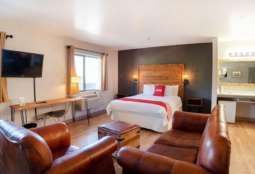 Отель The Infusion Beach Club