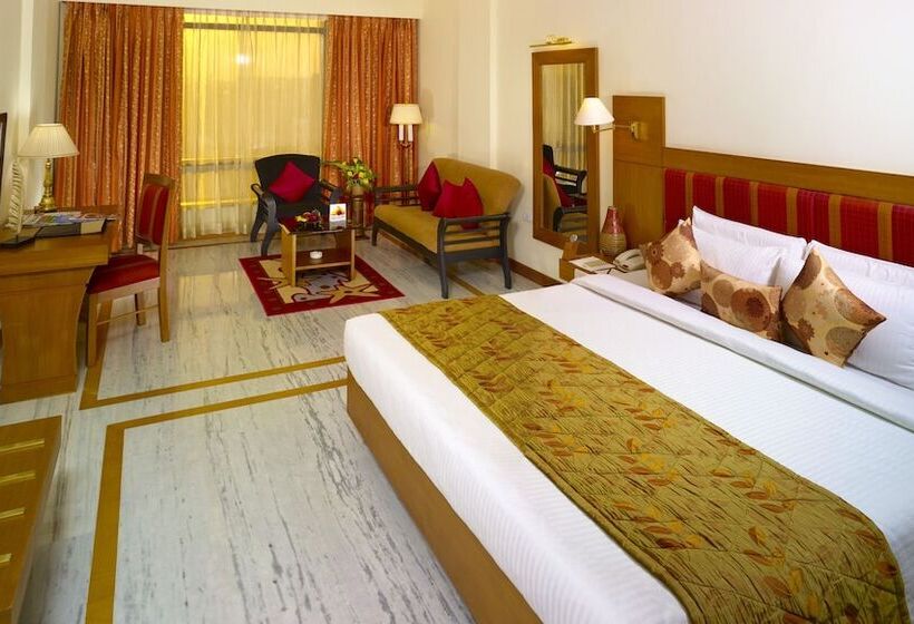 בית מלון כפרי The Sunway Manor