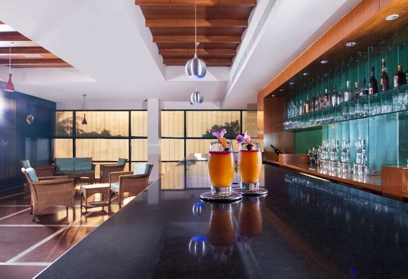 בית מלון כפרי The Sunway Manor