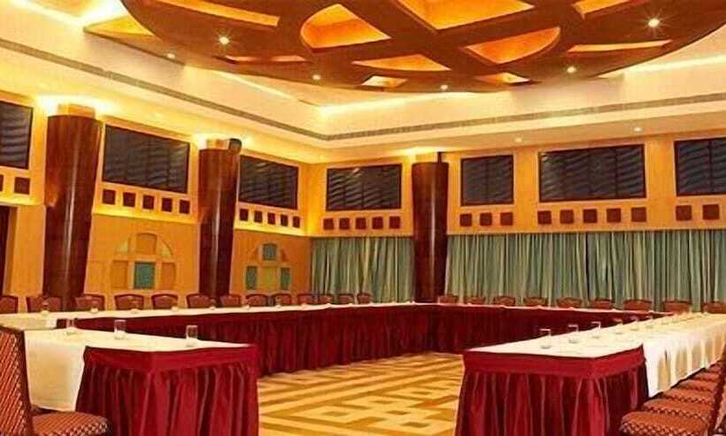 בית מלון כפרי The Sunway Manor