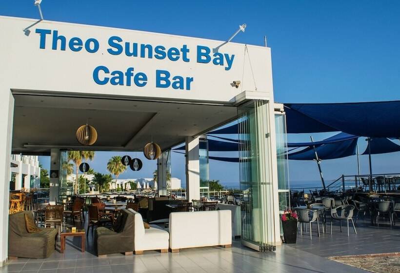 ホテル Theo Sunset Bay