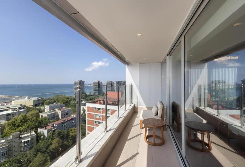 فندق Titanic Port Bakirkoy