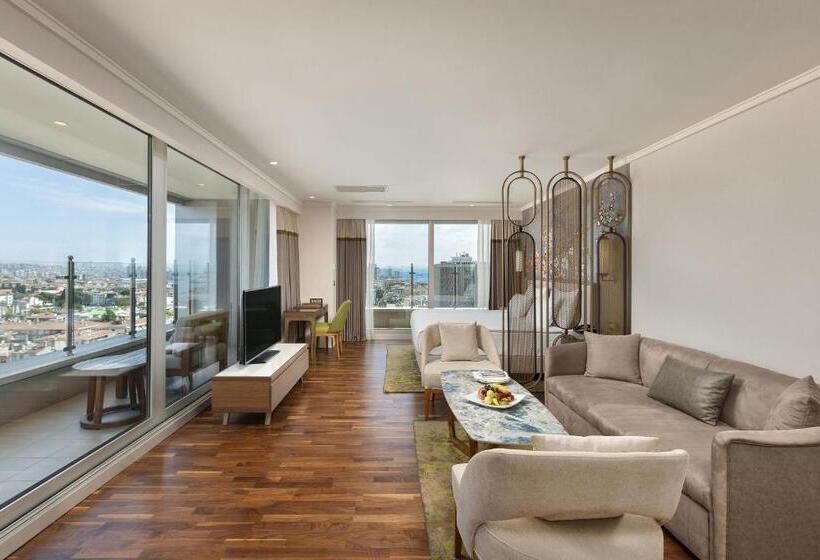 فندق Titanic Port Bakirkoy