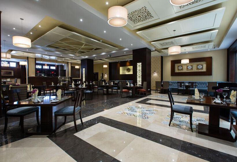 هتل Triumph Plaza