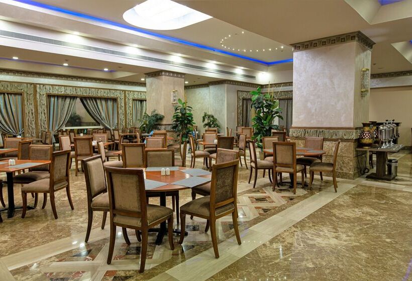 هتل Triumph Plaza