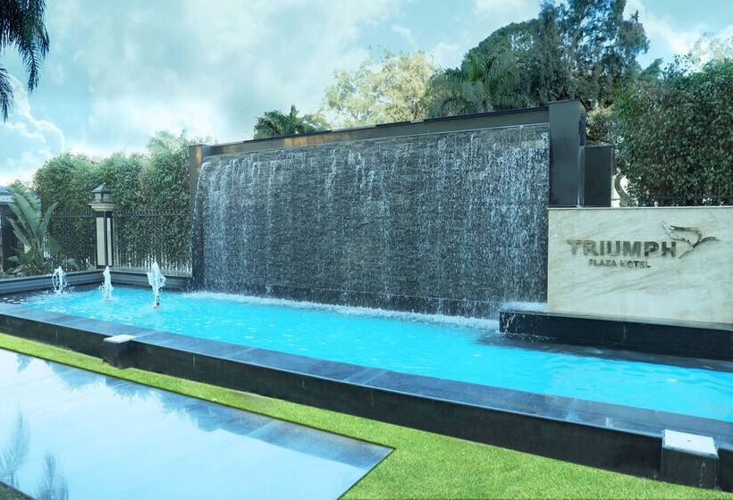 هتل Triumph Plaza