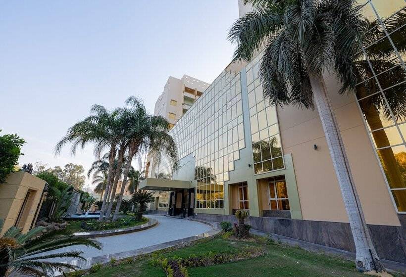 هتل Triumph Plaza