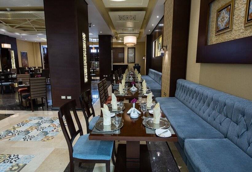 هتل Triumph Plaza