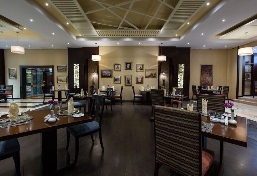 هتل Triumph Plaza