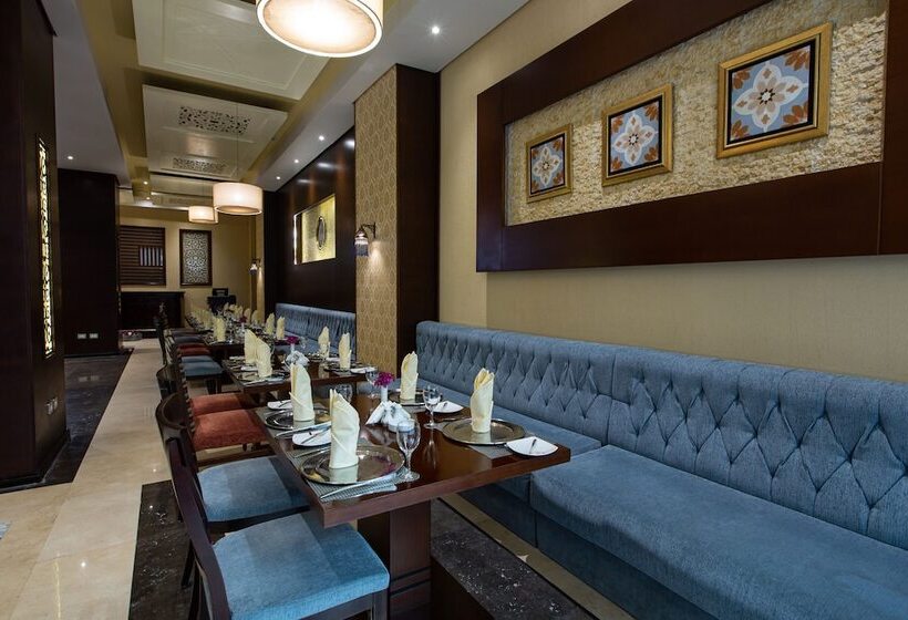 هتل Triumph Plaza