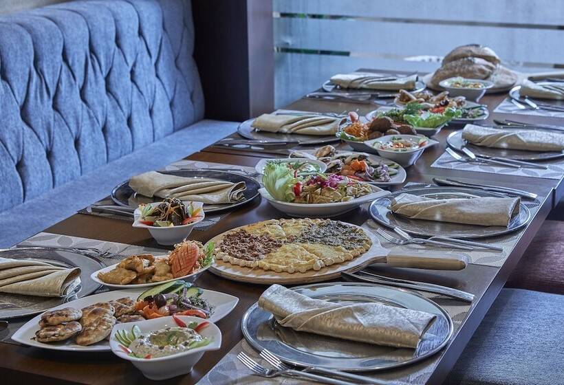 هتل Triumph Plaza