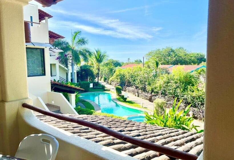 ホテル Tropical Gardens Suites And Apartments