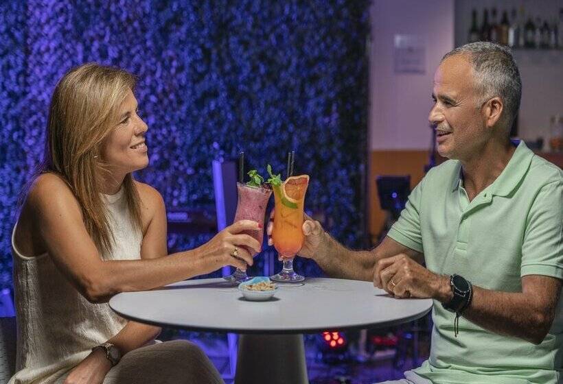 هتل Vila Baleira Funchal