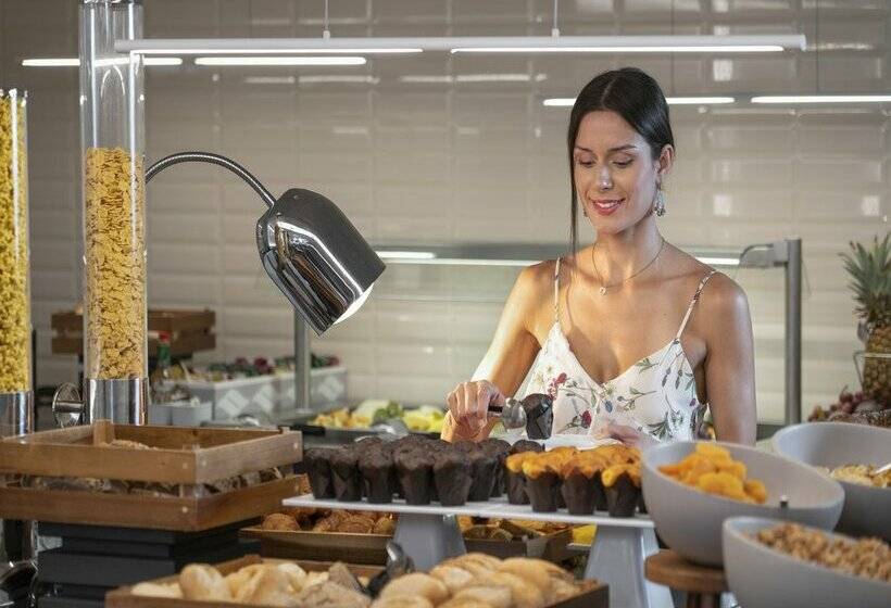 هتل Vila Baleira Funchal